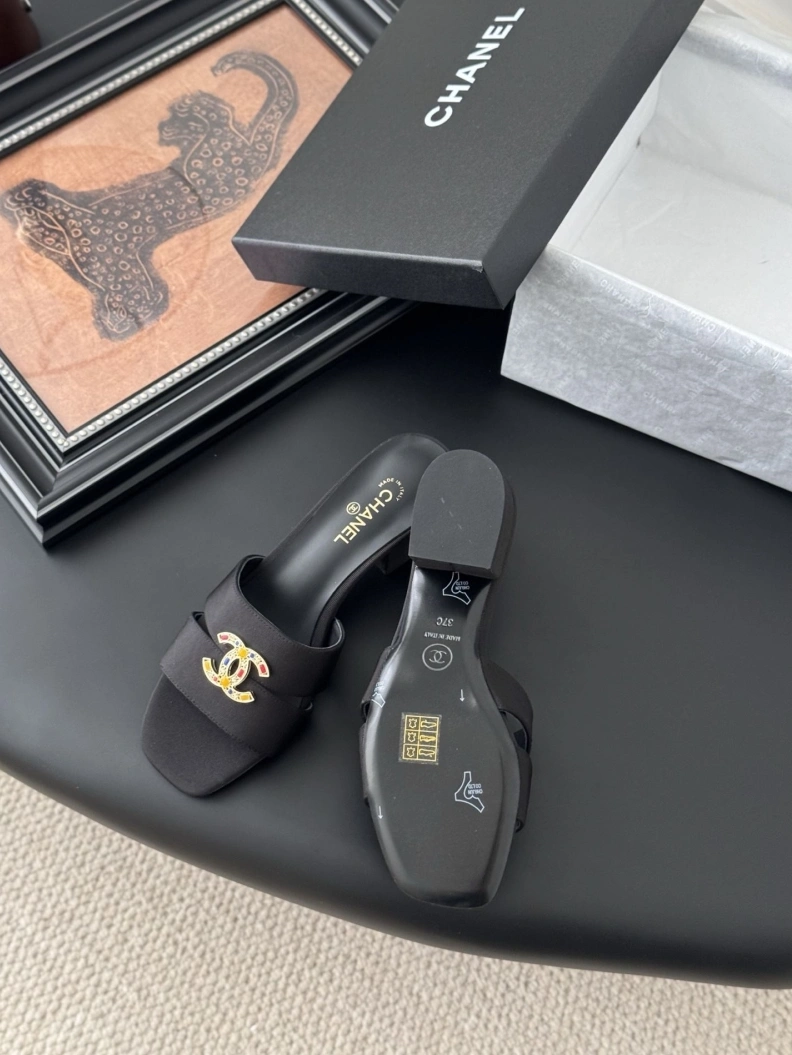 Sophisticated Chxnxl Sandals 117372