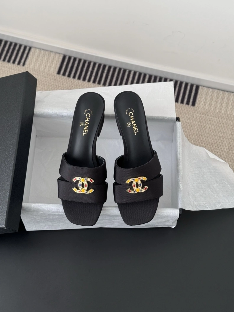 Sophisticated Chxnxl Sandals 117372