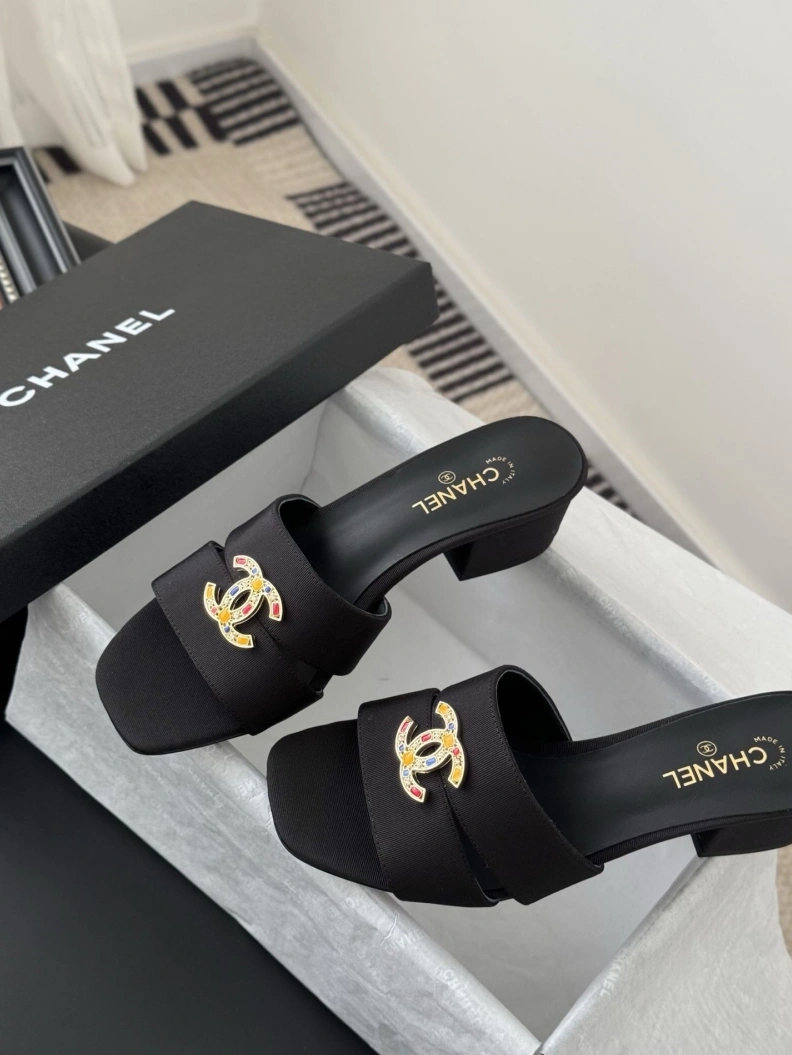 Sophisticated Chxnxl Sandals 117372