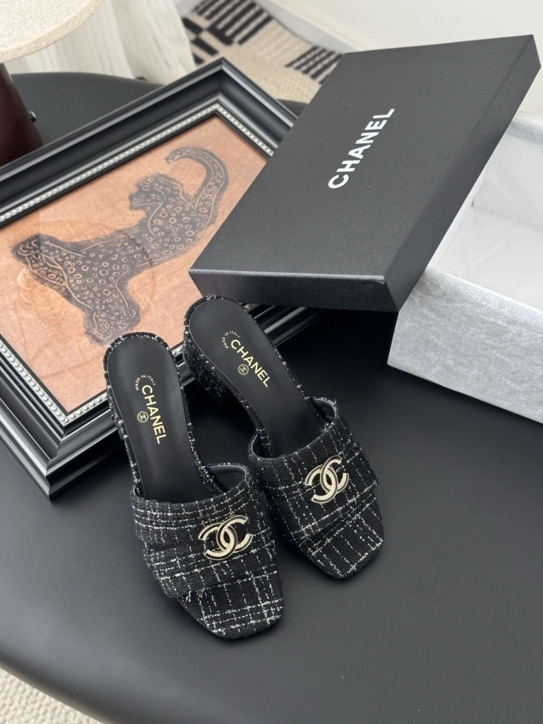Comfortable Chxnxl Sandals 117373