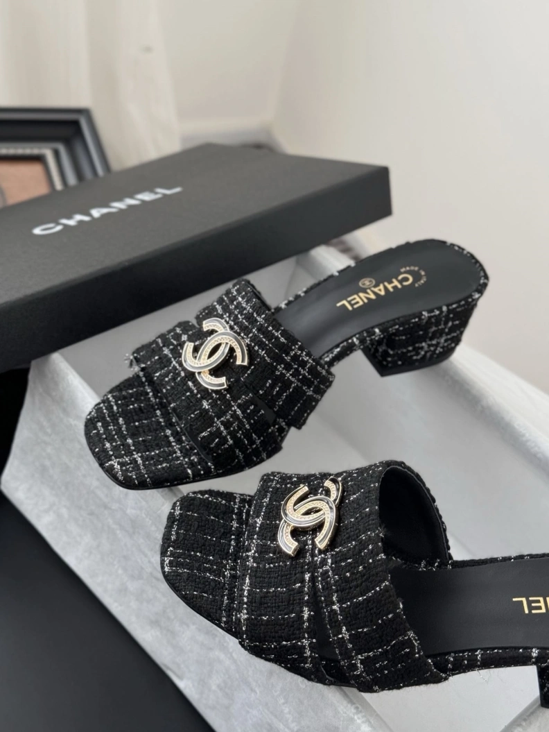 Comfortable Chxnxl Sandals 117373
