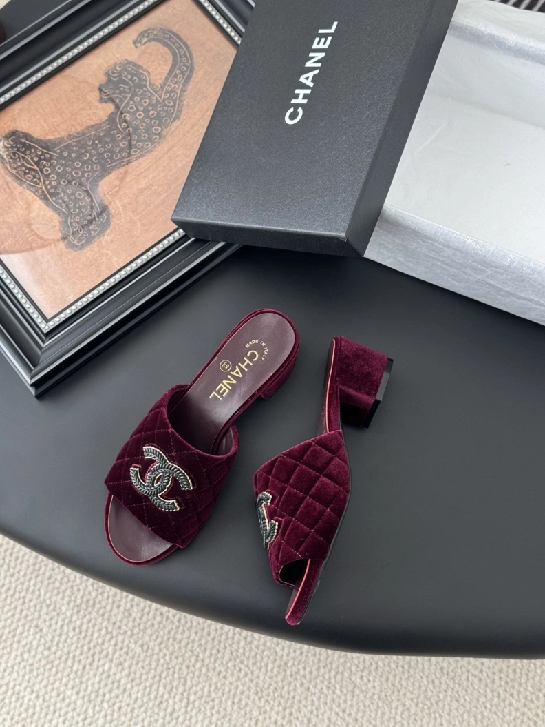 Comfortable Chxnxl Sandals 117362