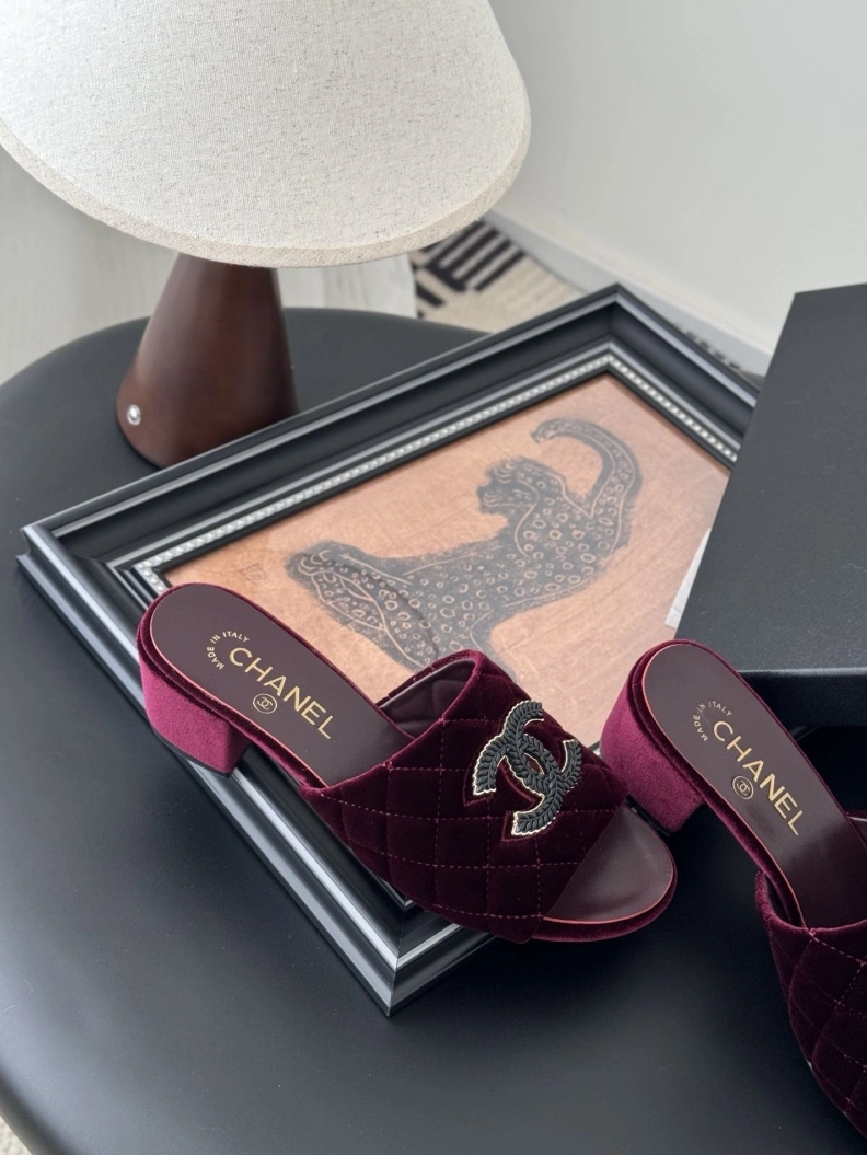 Comfortable Chxnxl Sandals 117362