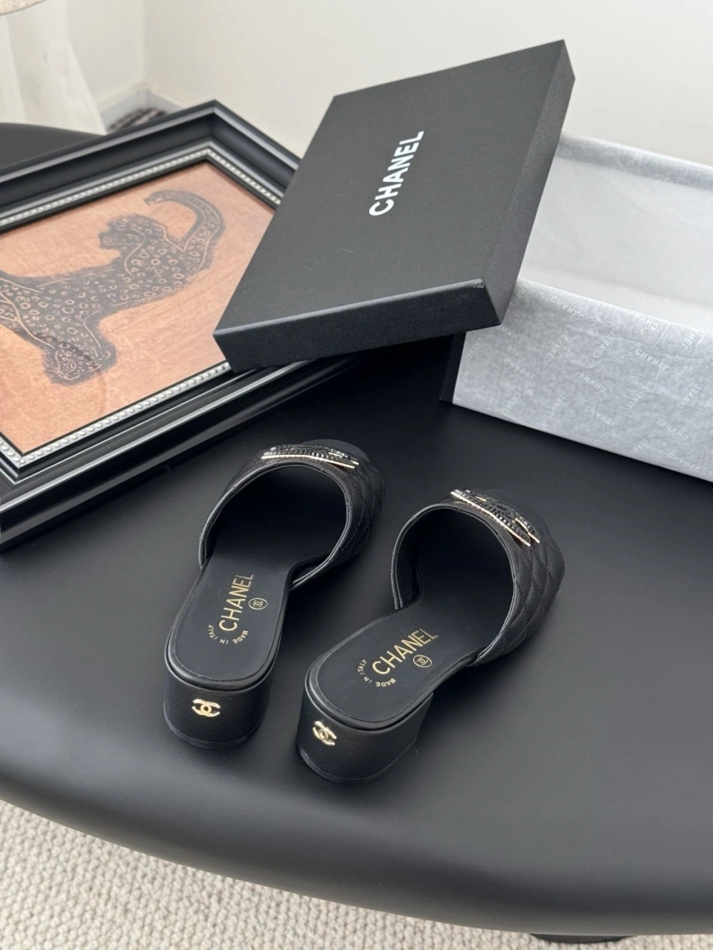Affordable Chxnxl Sandals 117358