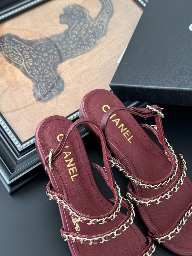 Durable Chxnxl Sandals 117351