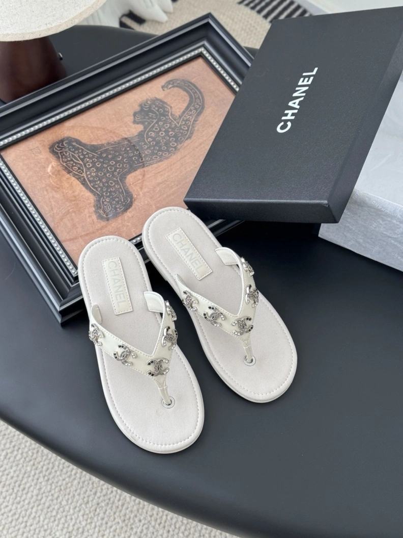 Reliable Chxnxl Sandals 117353