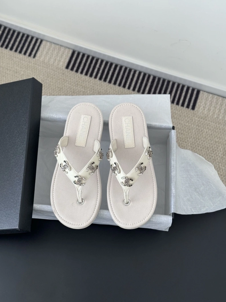 Reliable Chxnxl Sandals 117353