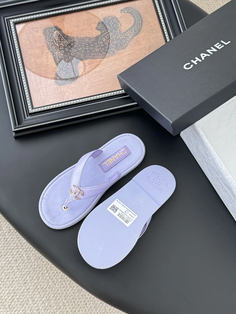 Resilient Chxnxl Sandals 117340