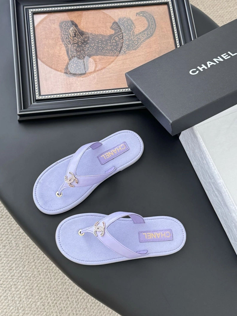 Resilient Chxnxl Sandals 117340