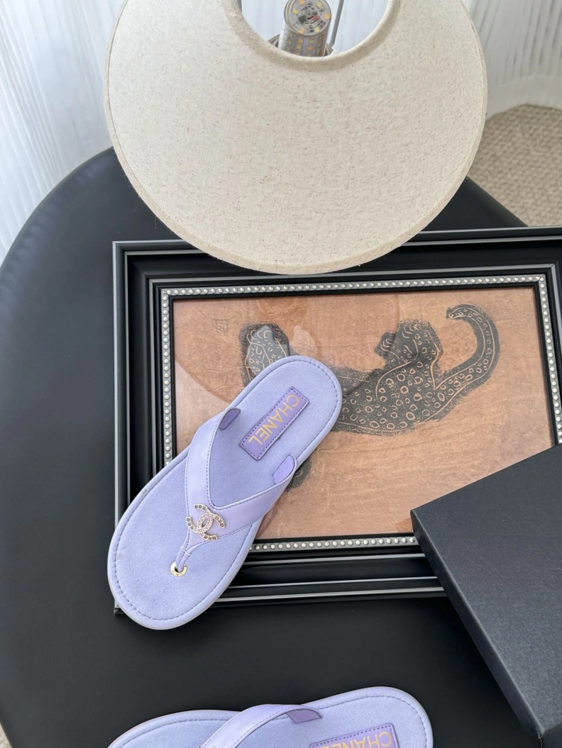 Resilient Chxnxl Sandals 117340