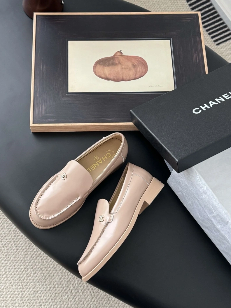 Trendsetting Chxnxl Leather Shoes 117559