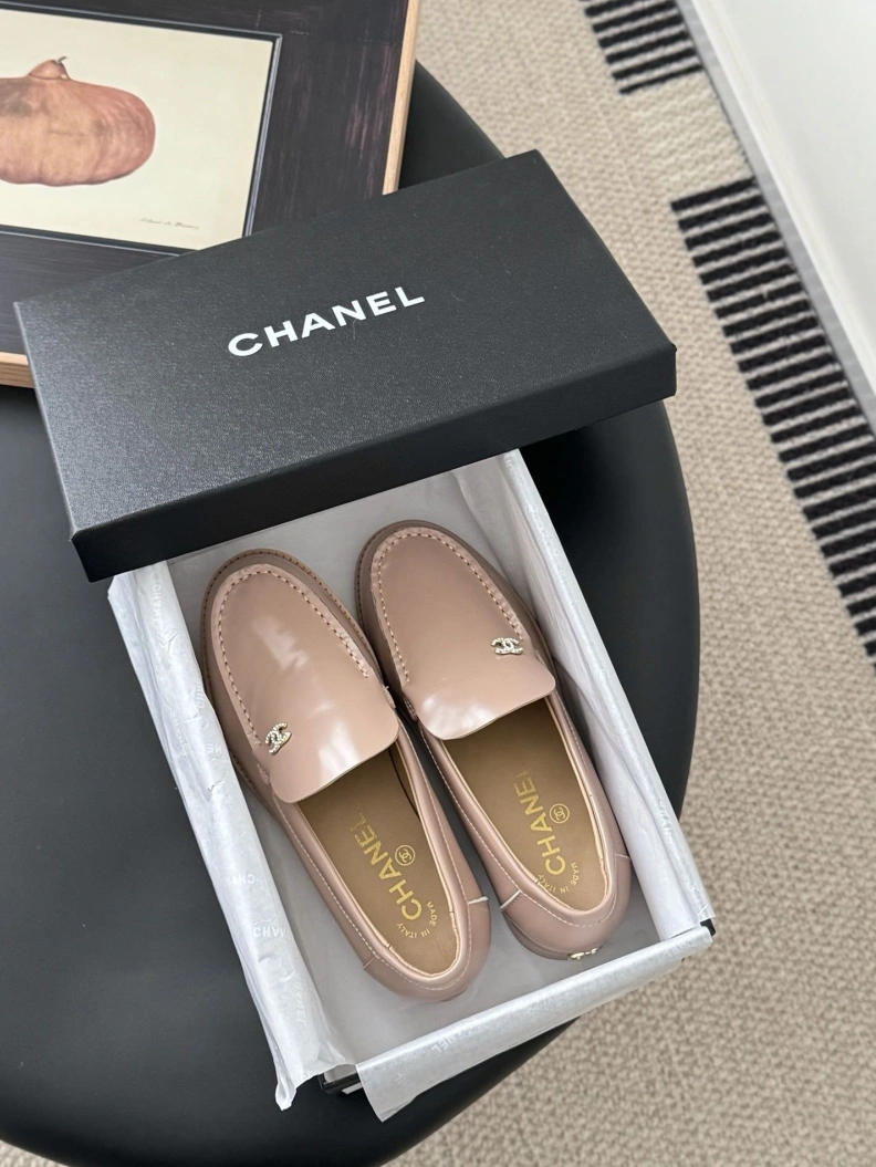 Trendsetting Chxnxl Leather Shoes 117559