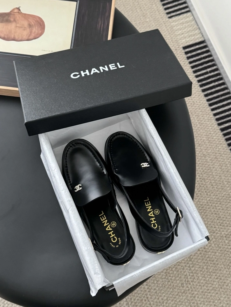 UrbanStyle Chxnxl Sandals 117339