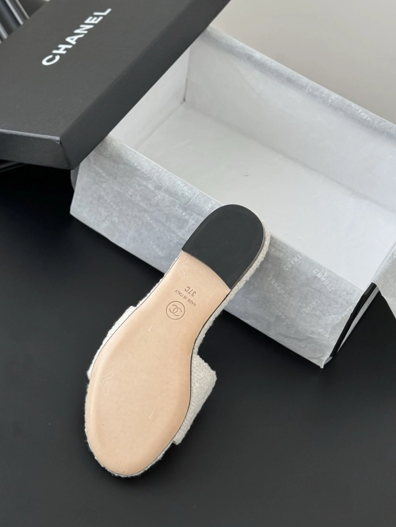 Chxnxl Slippers Resilient 117045