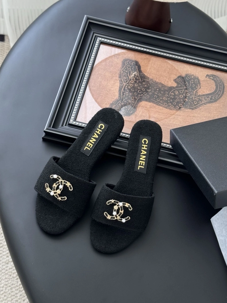 Chxnxl Slippers WellDesigned 117048