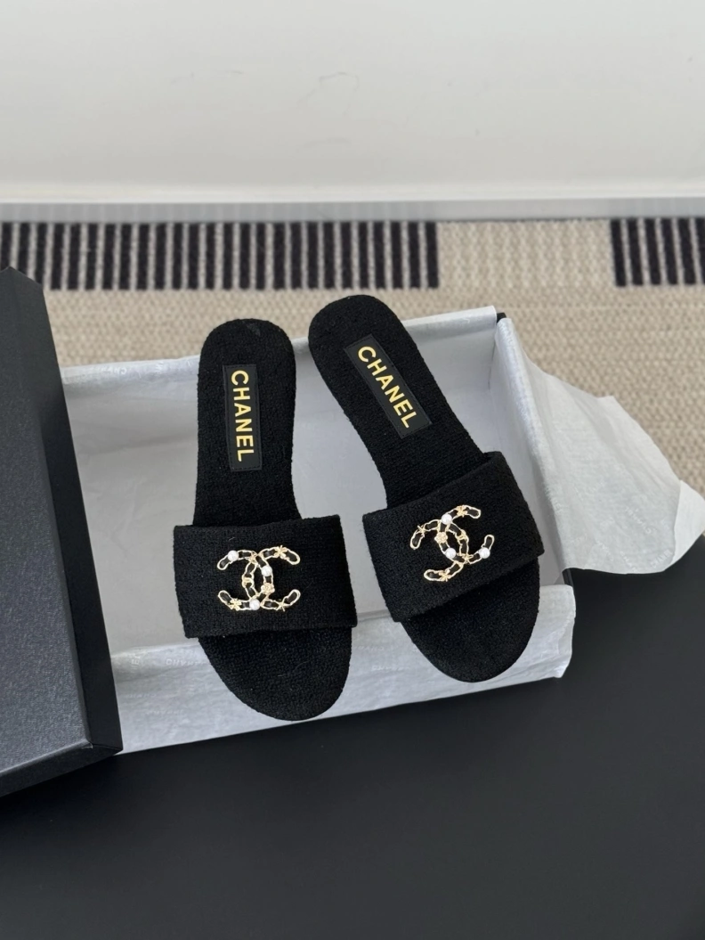 Chxnxl Slippers WellDesigned 117048