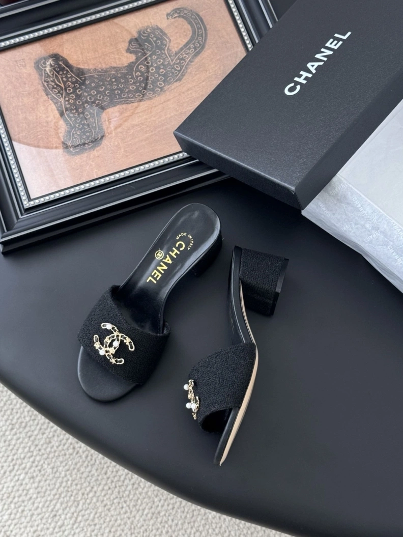 SportInspired Chxnxl Slippers 117043