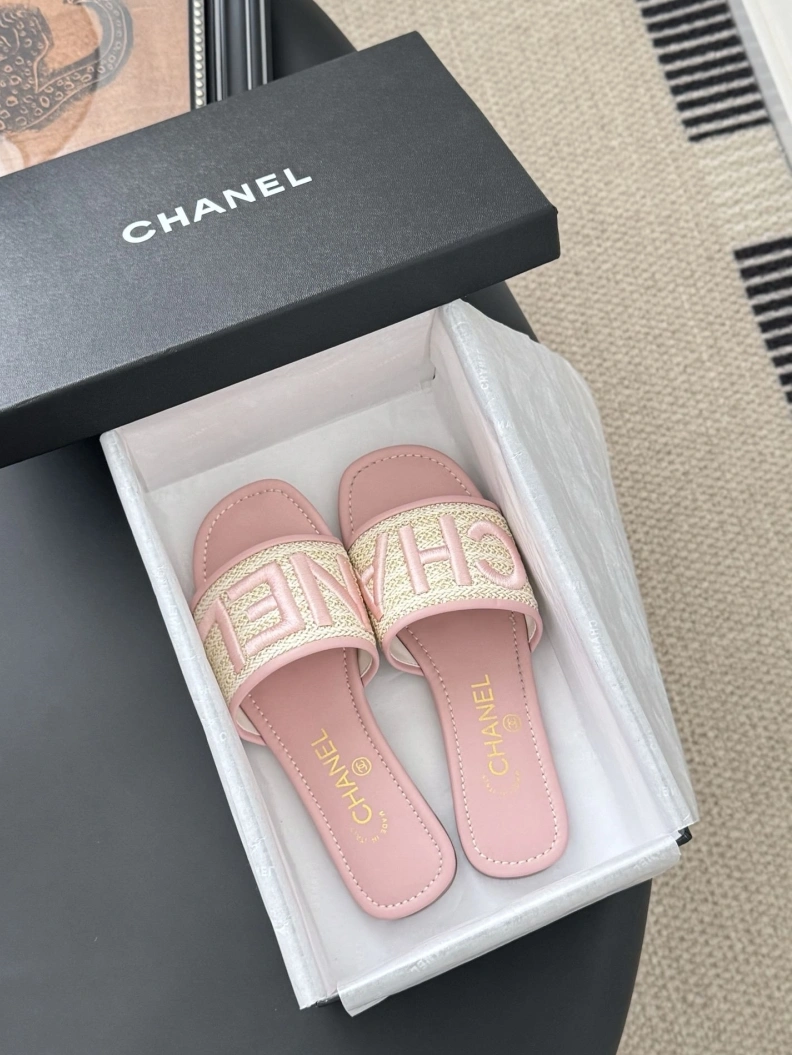 Chxnxl Slippers UrbanStyle 117047