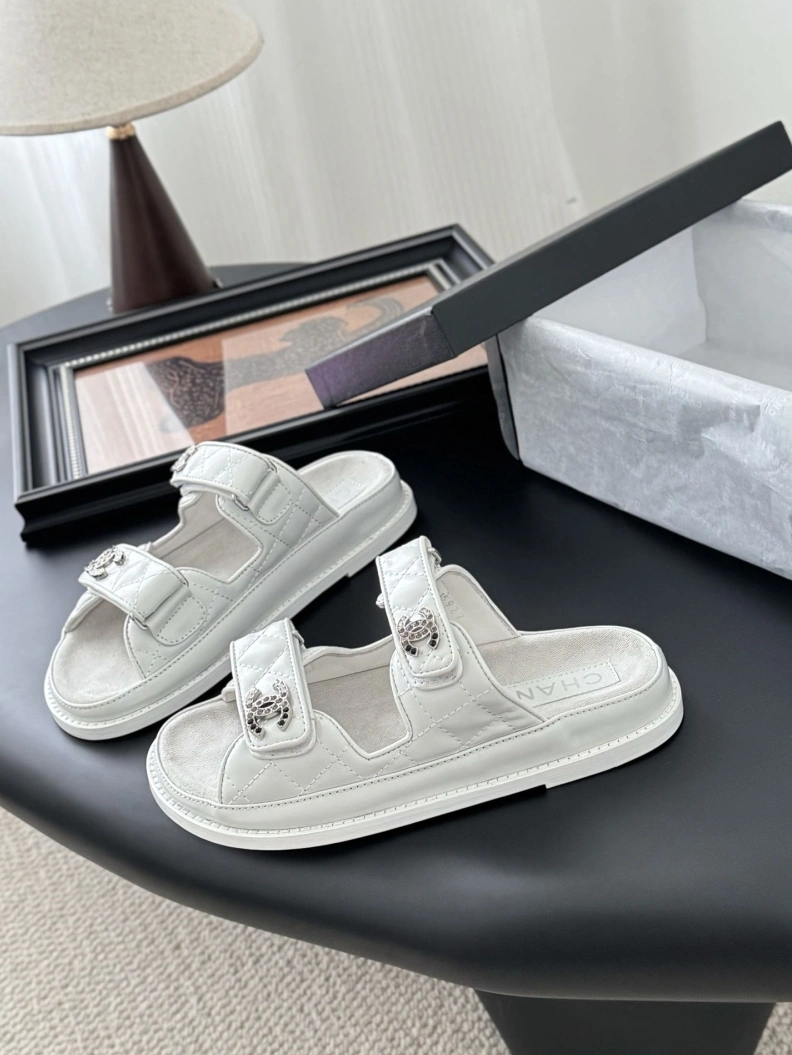 Comfortable Chxnxl Sandals 117344