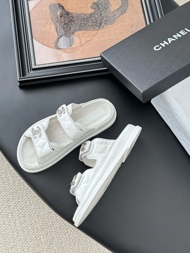 Comfortable Chxnxl Sandals 117344