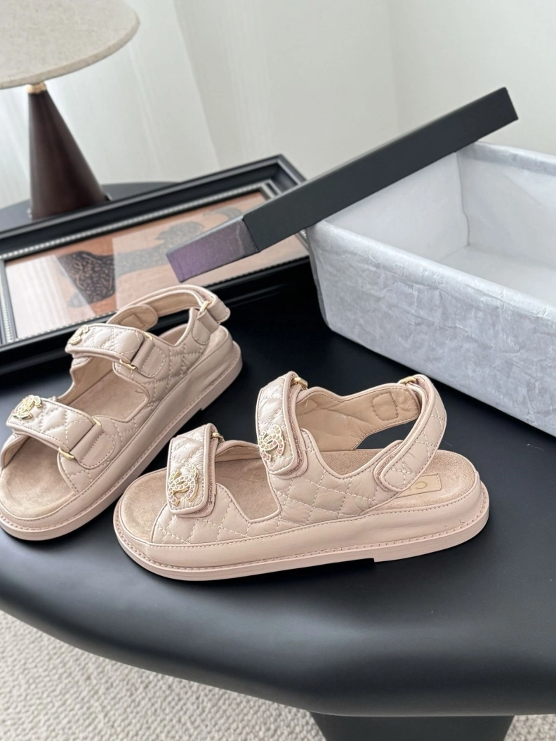 Chxnxl Sandals Bold 117324