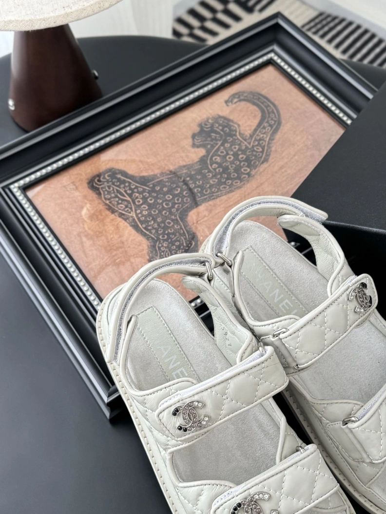 Lightweight Chxnxl Sandals 117321