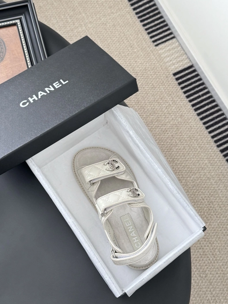 Lightweight Chxnxl Sandals 117321