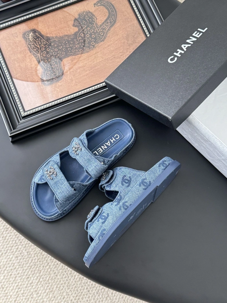 Trendy Chxnxl Sandals 117313