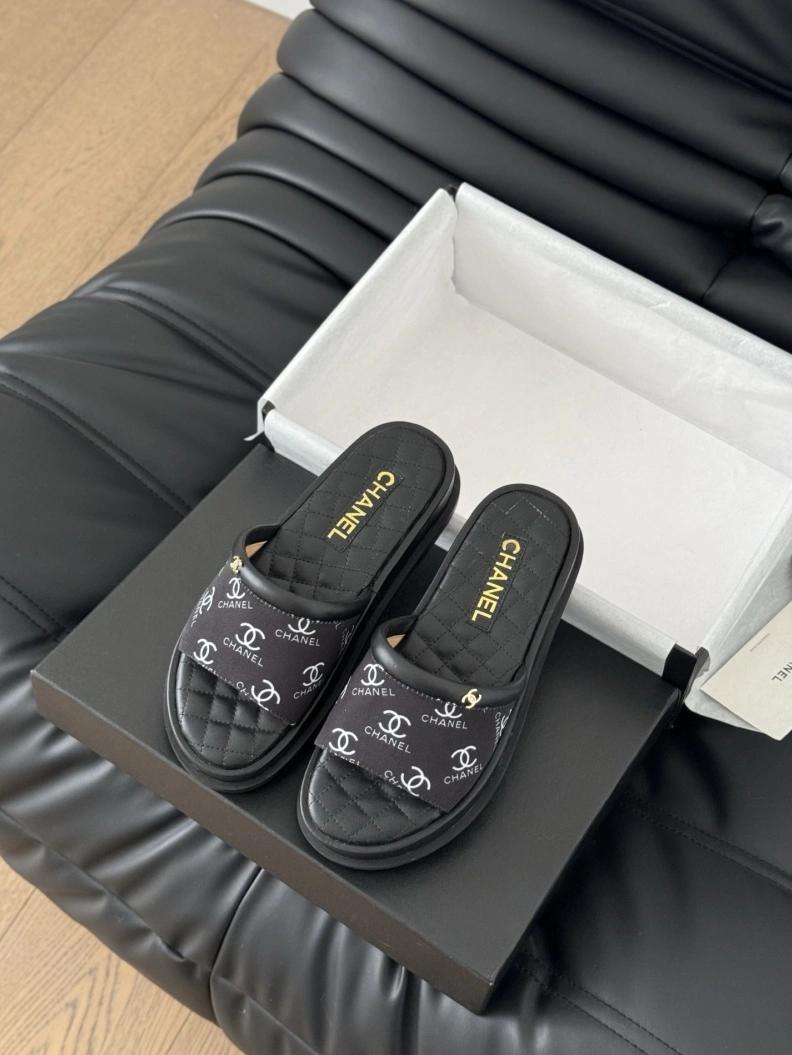 TopPick Chxnxl Slippers 117033