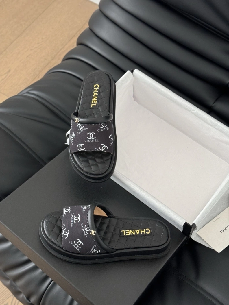 TopPick Chxnxl Slippers 117033