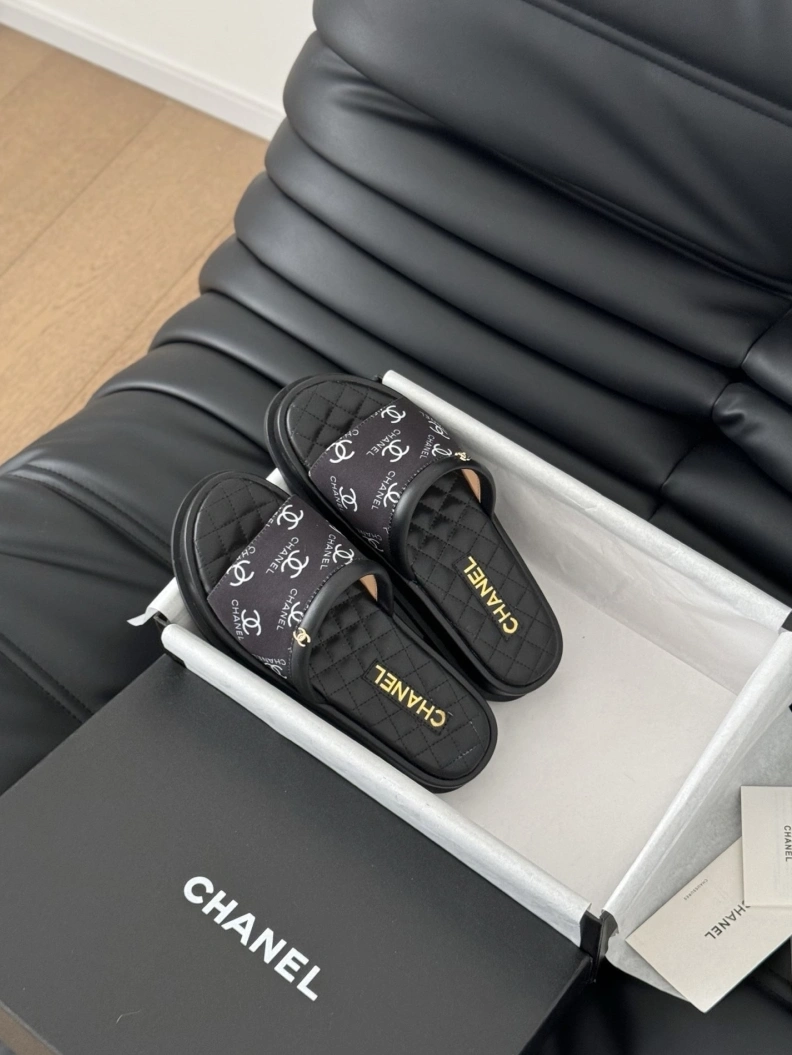TopPick Chxnxl Slippers 117033
