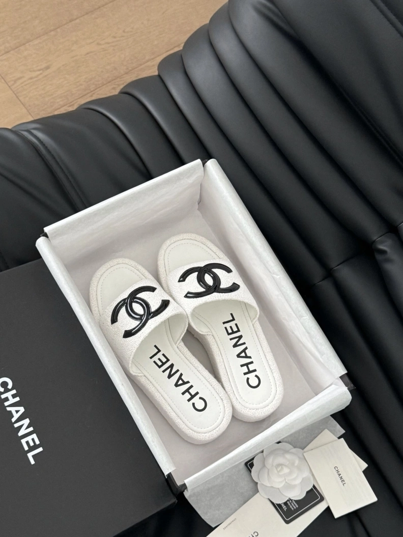 TopPick Chxnxl Slippers 117004