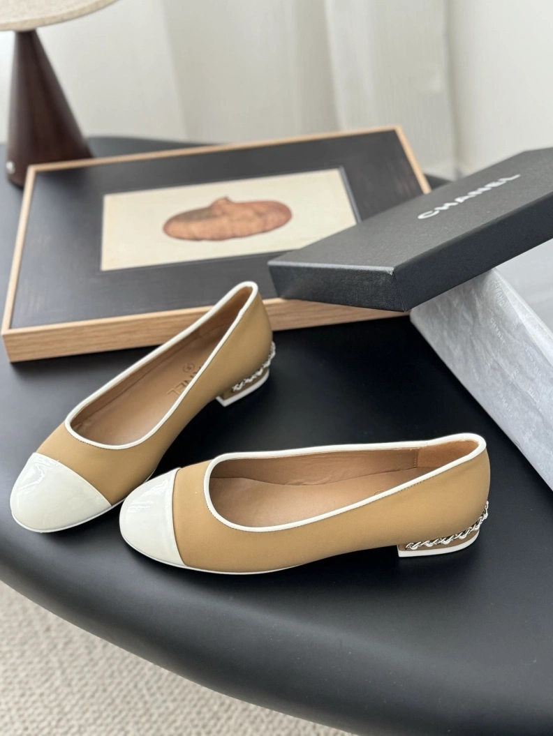 Durable Chxnxl Flat Shoes 117614