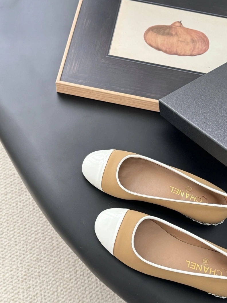 Durable Chxnxl Flat Shoes 117614