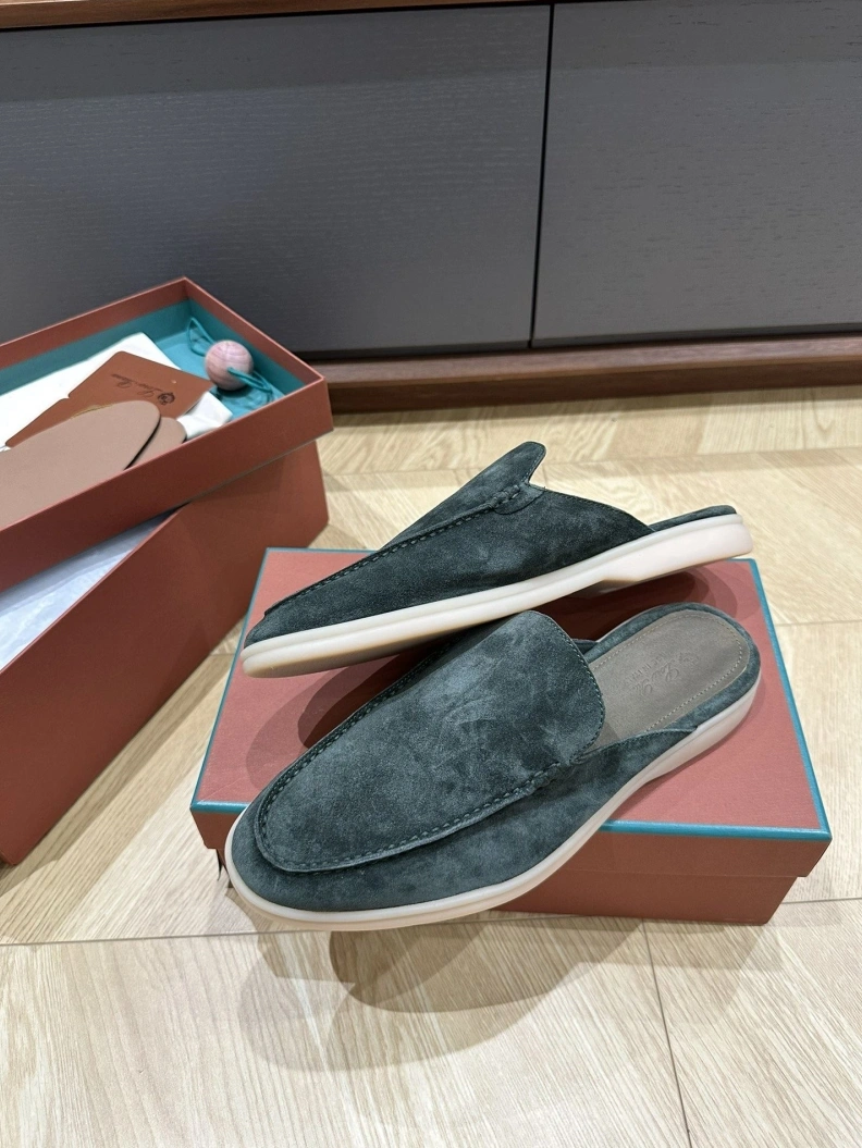WellDesigned Othxr Slippers 208239