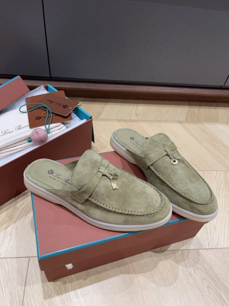 HighQuality Othxr Slippers 208230