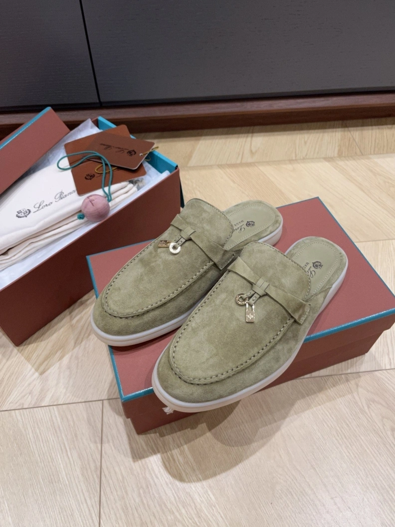 HighQuality Othxr Slippers 208230