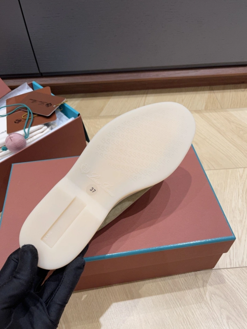 HighQuality Othxr Slippers 208230