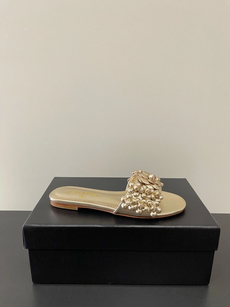 Affordable Chxnxl Slippers 116996