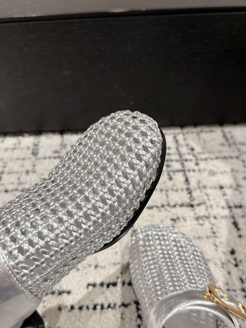 WellDesigned Chlxx Sandals 133709
