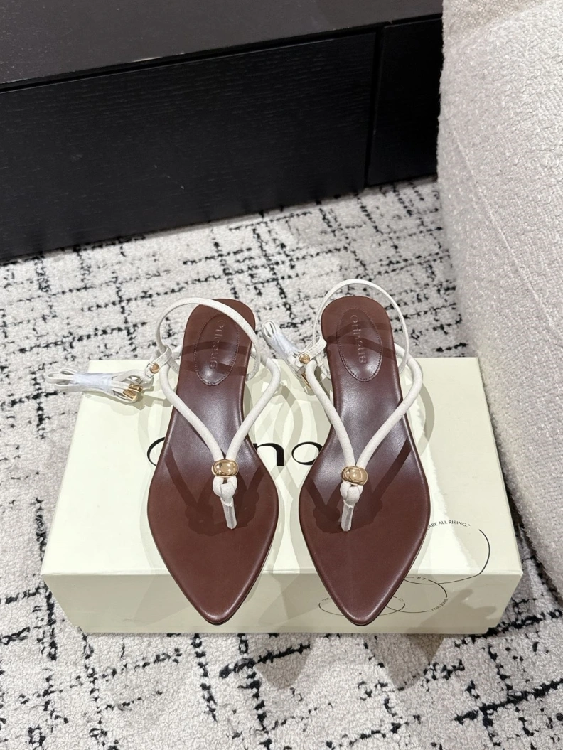 EyeCatching Othxr Sandals 208462
