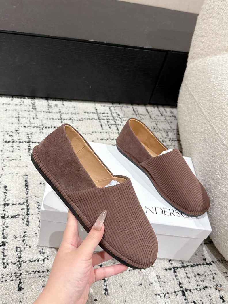 Othxr flat shoes Practical 208775