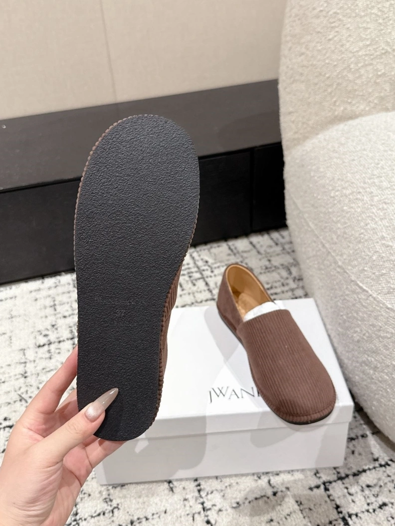 Othxr flat shoes Practical 208775