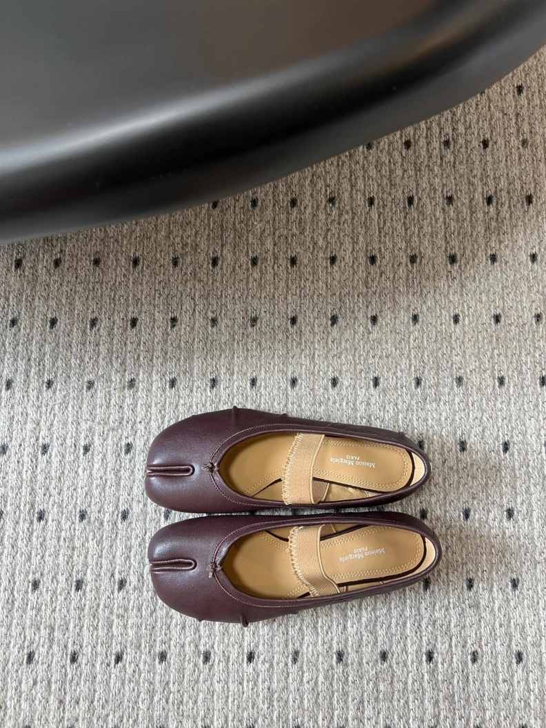 Othxr flat shoes BestValue 208763