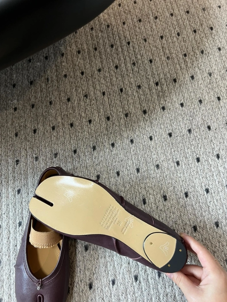 Othxr flat shoes BestValue 208763