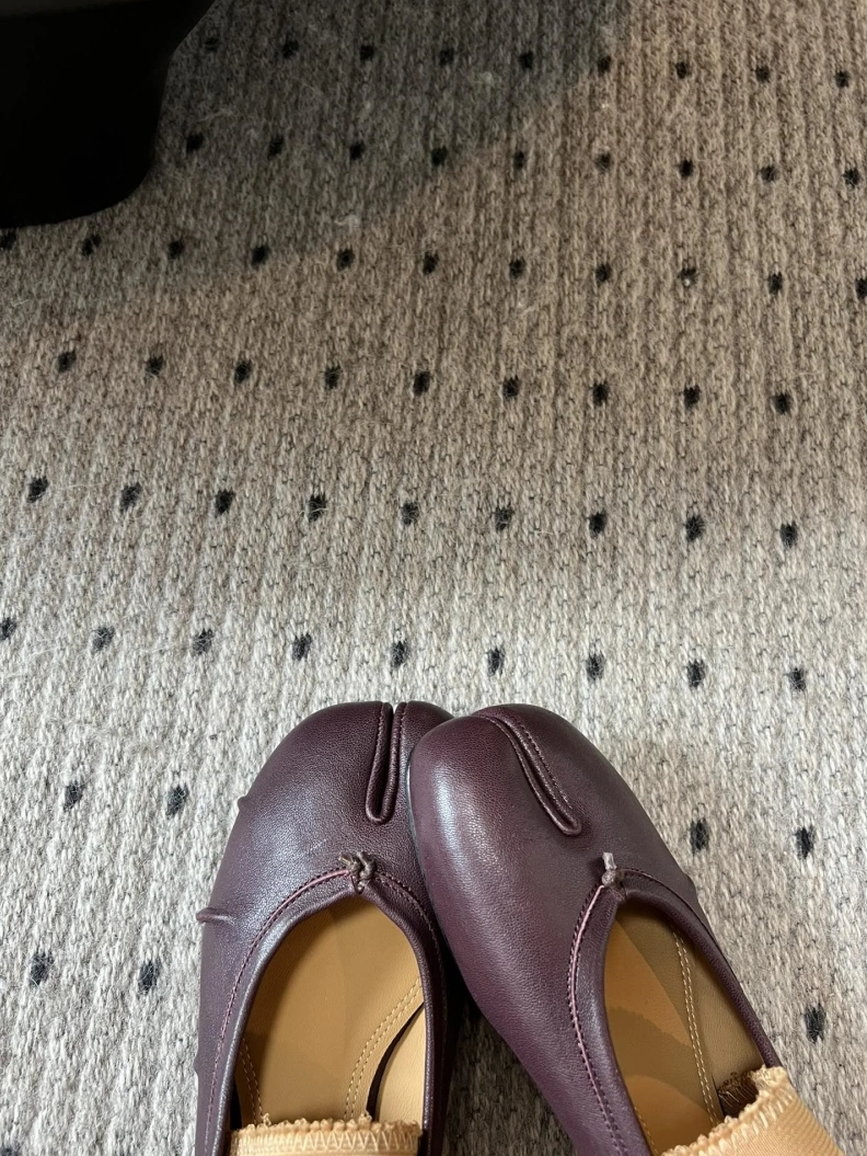 Othxr flat shoes BestValue 208763