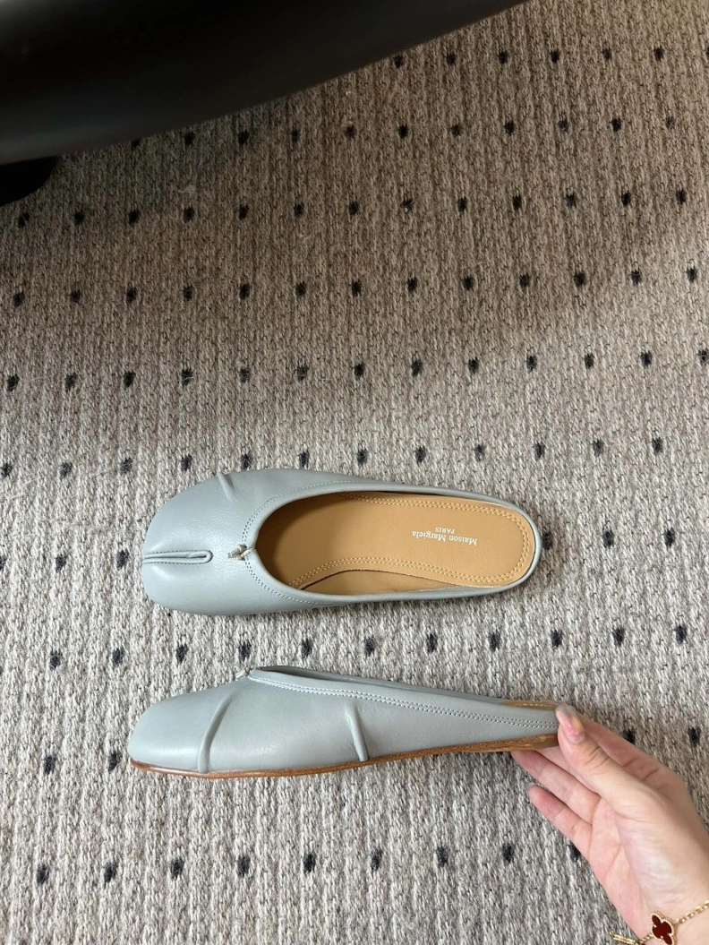 EyeCatching Othxr Slippers 208213