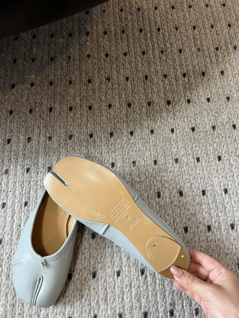 EyeCatching Othxr Slippers 208213
