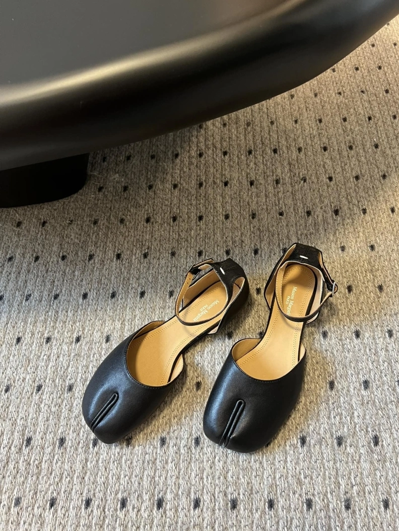 Othxr flat shoes BestValue 208753
