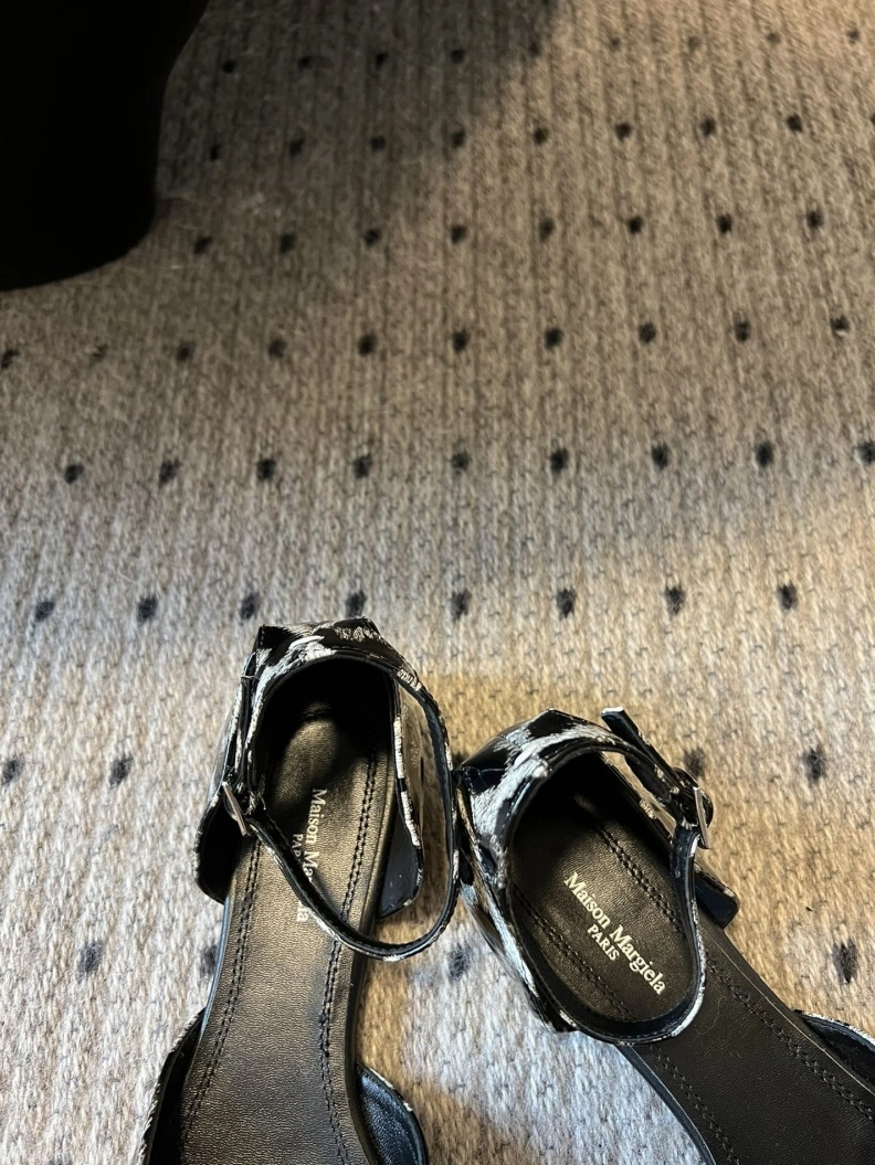Othxr flat shoes ModernLook 208752